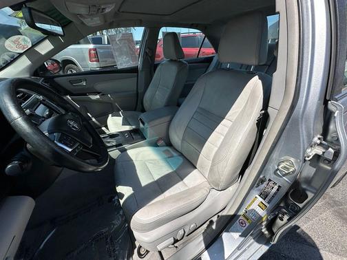 Celestial Silver Metallic 2015 Toyota Camry XLE