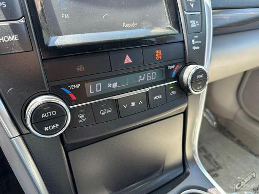 Celestial Silver Metallic 2015 Toyota Camry XLE