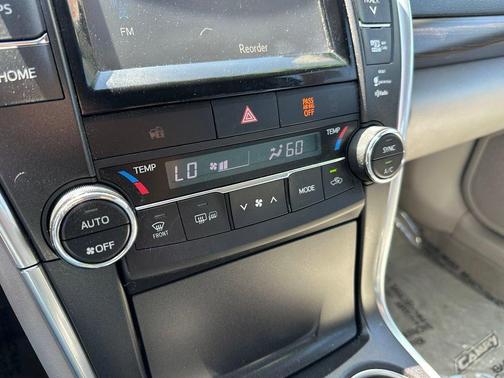 Celestial Silver Metallic 2015 Toyota Camry XLE