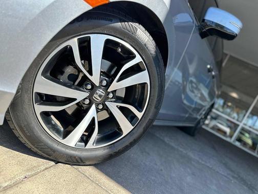 Silver 2019 Honda Odyssey Elite