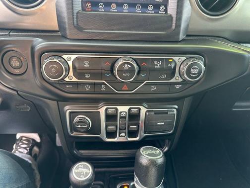 Billet Silver Metallic Clearcoat 2019 Jeep Wrangler Unlimited Sport