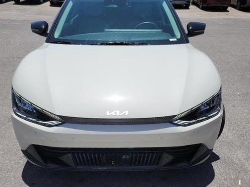 2022 Kia EV6 Wind