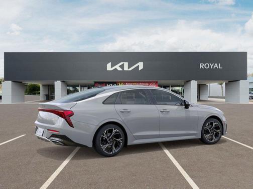2025 Kia K5 GT-Line