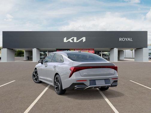 2025 Kia K5 GT-Line