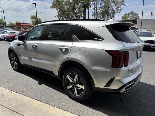 2022 Kia Sorento S
