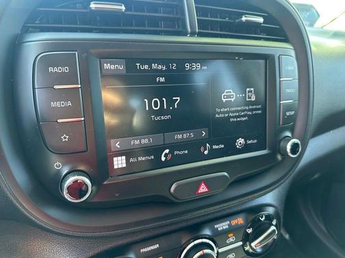 Black 2024 Kia Soul LX