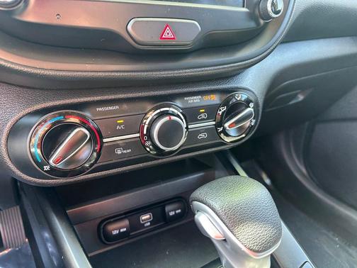 Black 2024 Kia Soul LX