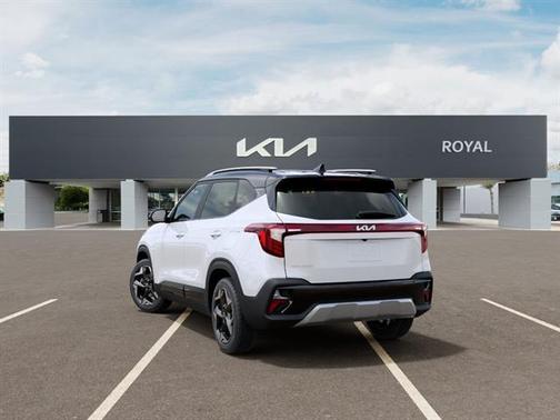 Clear White / Black Roof 2026 Kia Seltos S