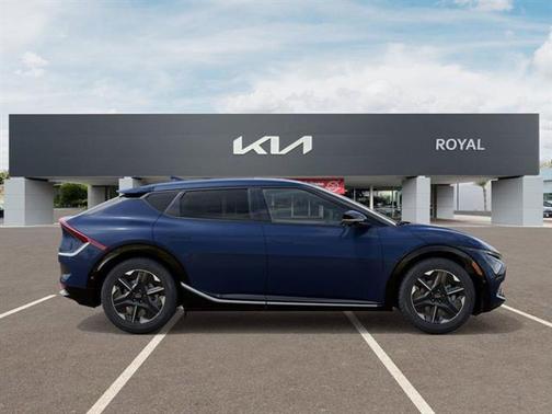 Midnight Black 2025 Kia EV6 Wind