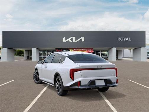 2026 Kia K4 GT-LINE