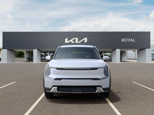 White Pearl 2026 Kia EV9 Light Long Range