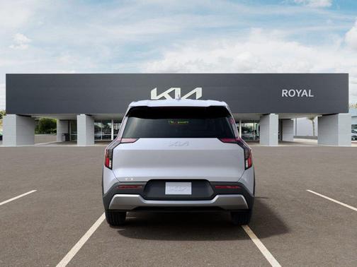 White Pearl 2026 Kia EV9 Light Long Range