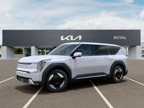 White Pearl 2026 Kia EV9 Light Long Range