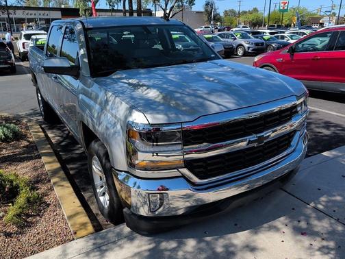 Silver Ice Metallic 2018 Chevrolet Silverado 1500 1LT