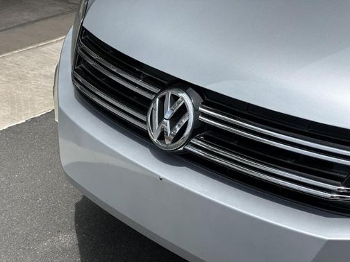 2016 Volkswagen Tiguan SE