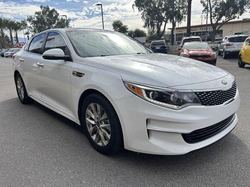 Photo 3 of 17 of 2016 Kia Optima EX