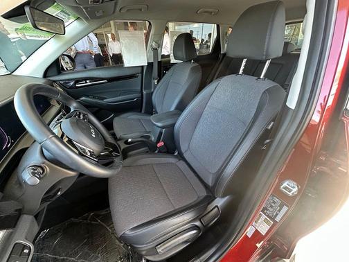Orange 2026 Kia Seltos S