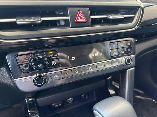 Orange 2026 Kia Seltos S