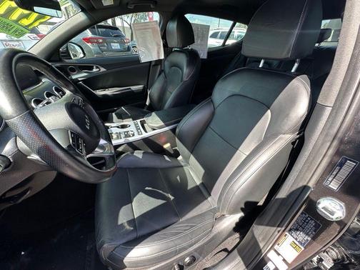 Metal 2022 Kia Stinger GT1