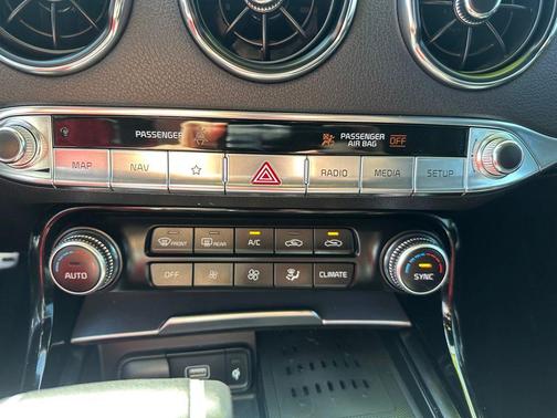 Metal 2022 Kia Stinger GT1