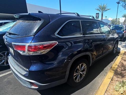 2015 Toyota Highlander LE