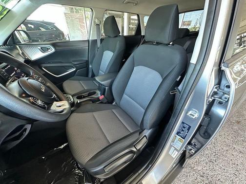 Steel Gray 2025 Kia Soul LX