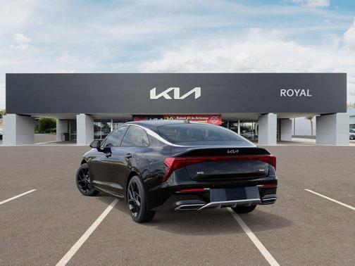 Aurora Black Pearl 2026 Kia K5 GT-Line