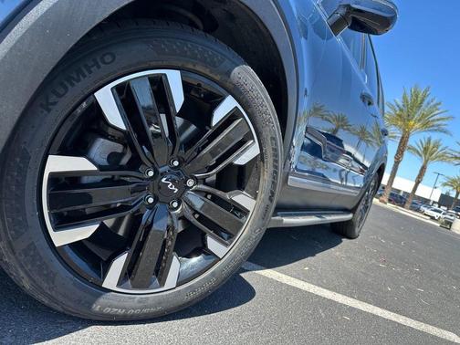 Midnight Black 2023 Kia Telluride SX-Prestige