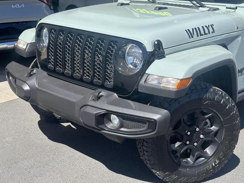 2023 Jeep Gladiator Sport