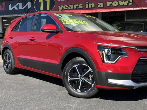 2025 Kia Niro LX