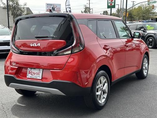 2025 Kia Soul LX