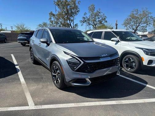 Silver 2025 Kia Sportage EX