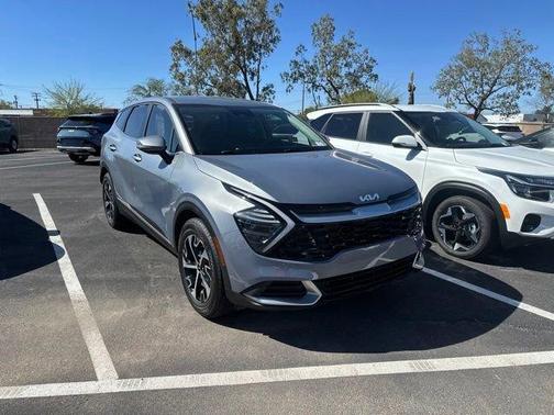 Silver 2025 Kia Sportage EX