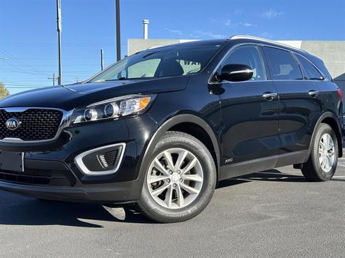 2018 Kia Sorento LX
