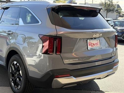 2025 Kia Sorento S