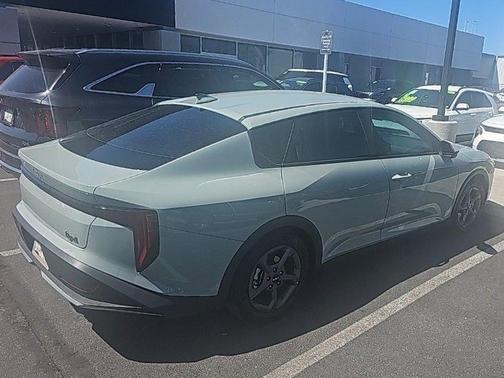 2025 Kia K4 