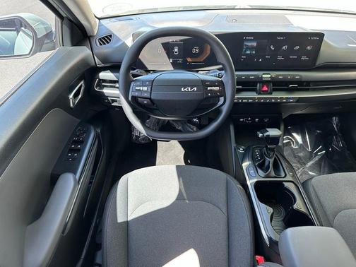 Deep Sea Blue 2025 Kia K4