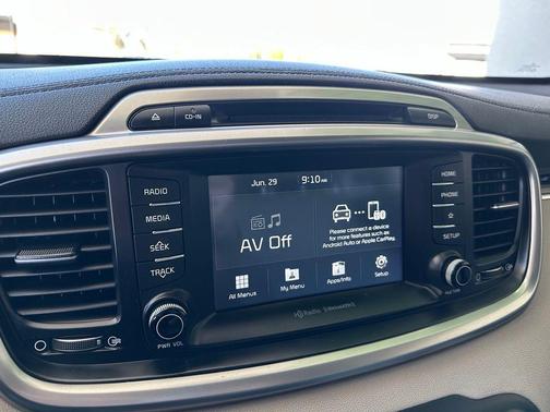 Snow White Pearl 2019 Kia Sorento EX