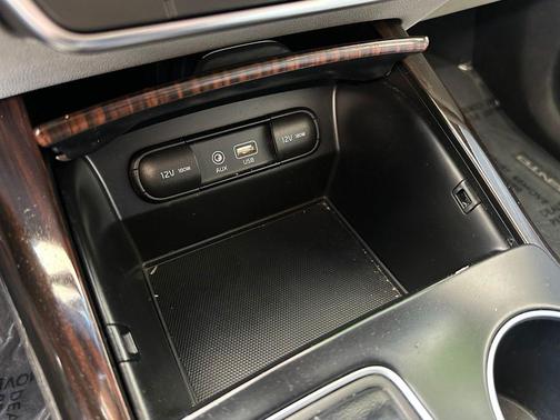 Snow White Pearl 2019 Kia Sorento EX