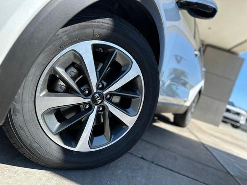 Snow White Pearl 2019 Kia Sorento EX
