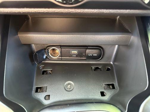 Snow White Pearl 2025 Kia Soul LX
