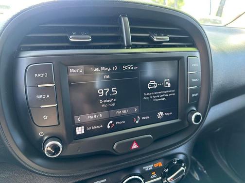 Snow White Pearl 2025 Kia Soul LX