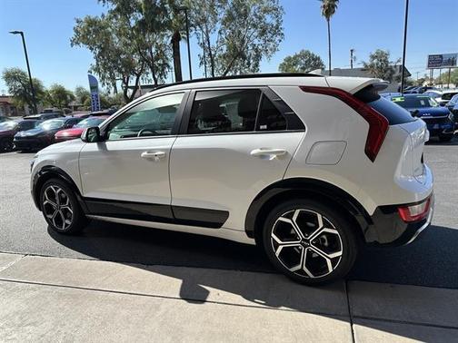 2024 Kia Niro EX
