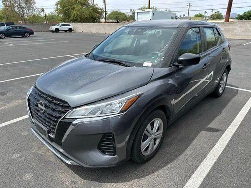 Gun Metallic 2024 Nissan Kicks S