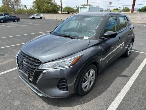 Gun Metallic 2024 Nissan Kicks S