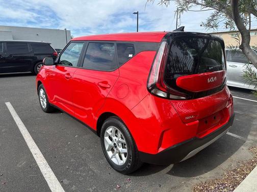 Inferno Red 2025 Kia Soul LX