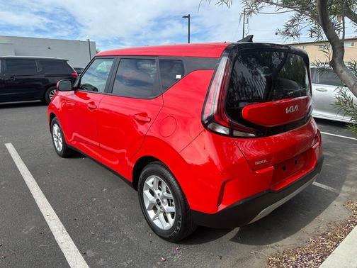 Inferno Red 2025 Kia Soul LX