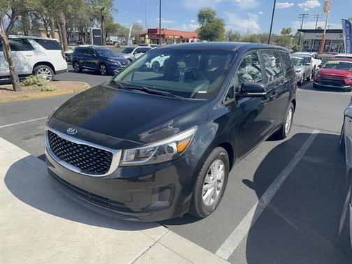2017 Kia Sedona L