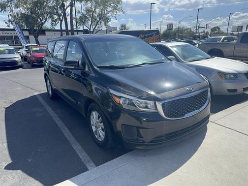 2017 Kia Sedona L