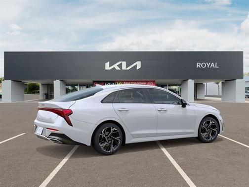 2026 Kia K5 GT-Line